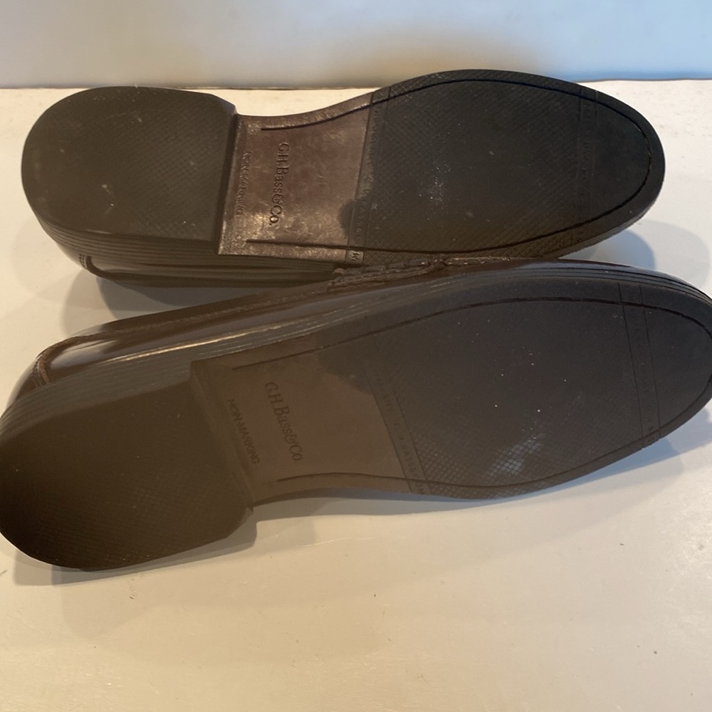 G. H. Bass & Co. Men’s Leather Upper Penny Loafers - Picture 7 of 9